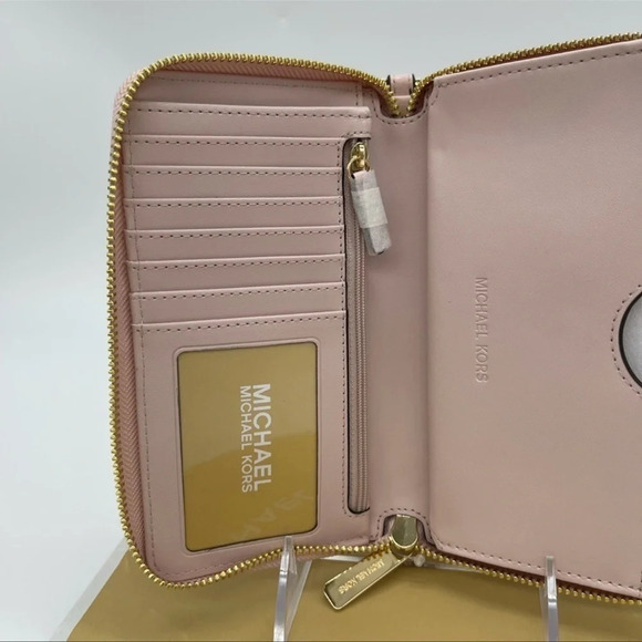 Michael Kors Large Flat MF Phone Case Wallet Light Pink - Picture 6 of 9